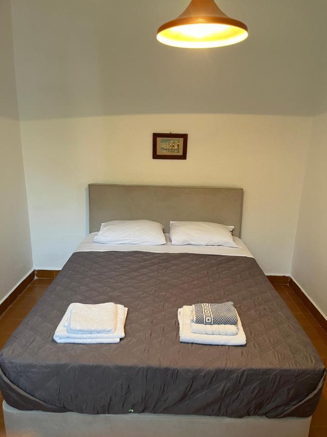 Madoupa Beach Apartments ออร์นอส ภายนอก รูปภาพ