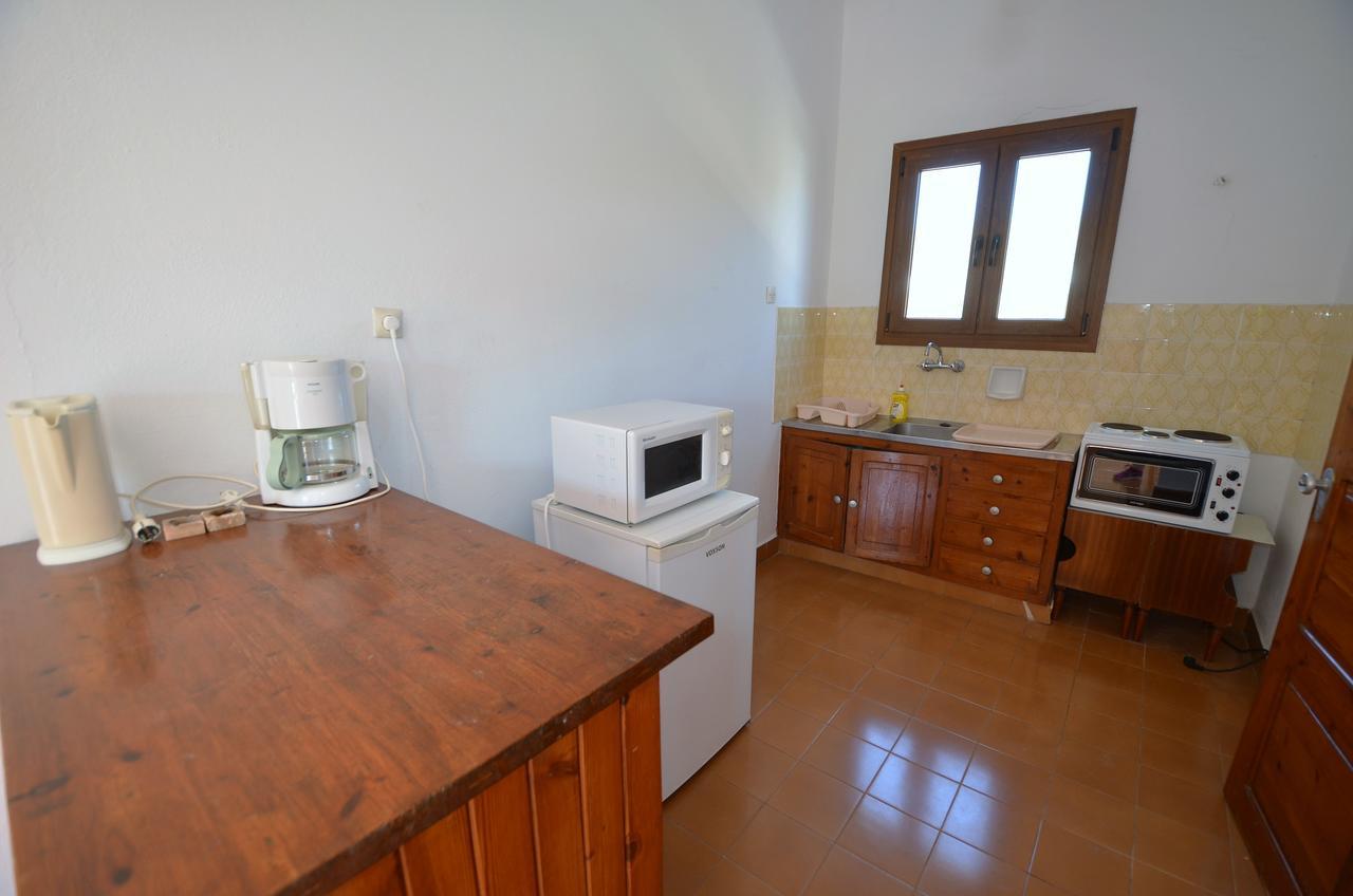 Madoupa Beach Apartments ออร์นอส ภายนอก รูปภาพ