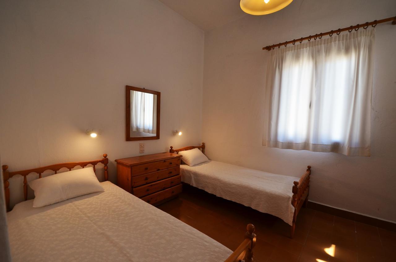 Madoupa Beach Apartments ออร์นอส ภายนอก รูปภาพ